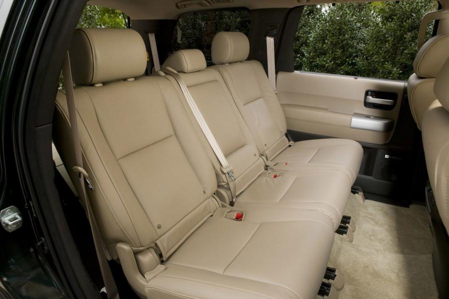  Toyota Sequoia 2007 года  (фото 25 из 66)
